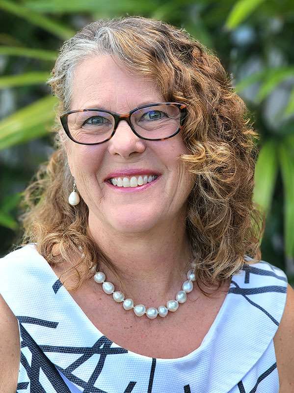 Donna Rice, R(B)