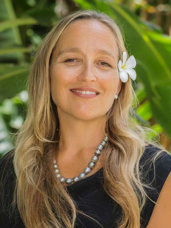Debbie Webb, REALTOR(S)